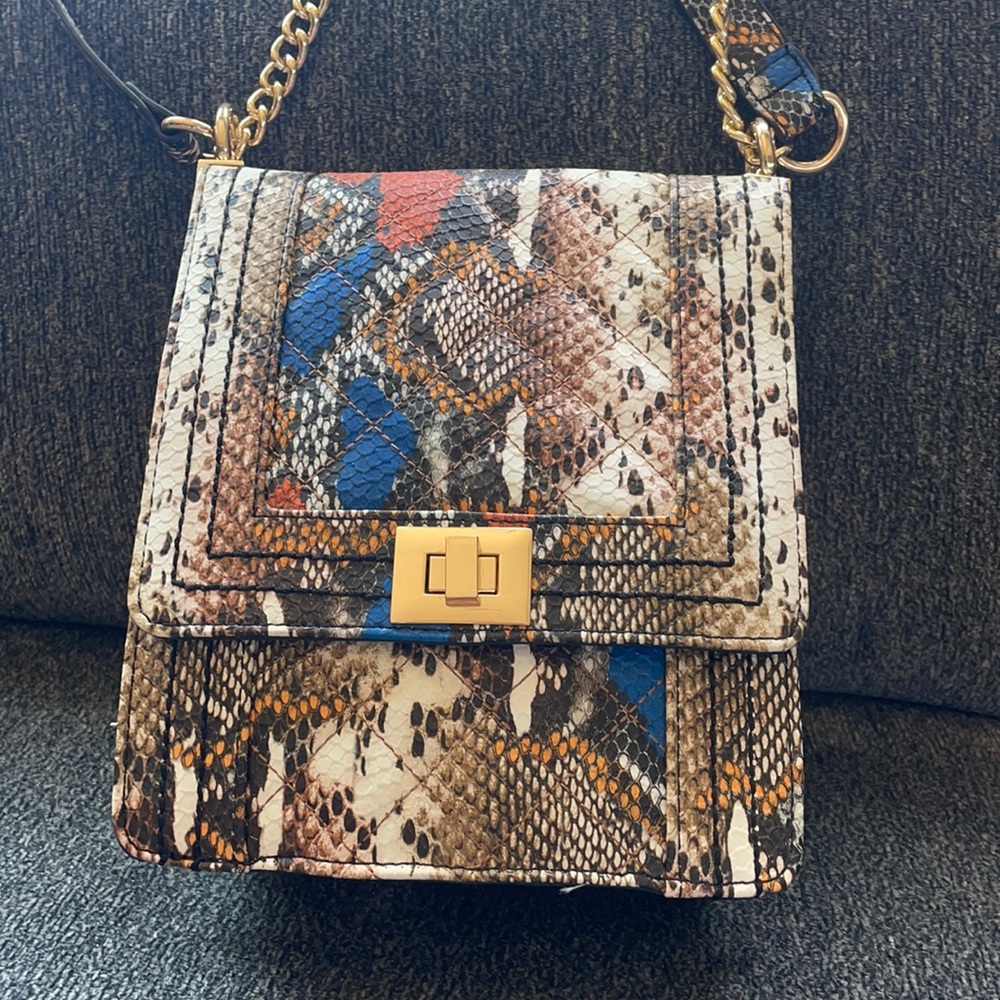 Beautiful never worn!